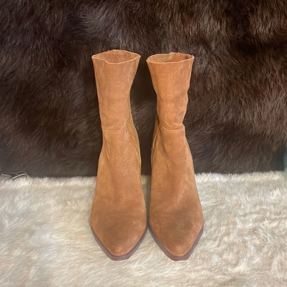 Bleecker & Bond boots 10M (3060)